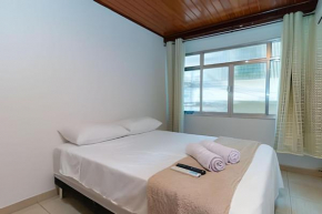Silencioso com 1 quarto em Copacabana - 450m do metrô